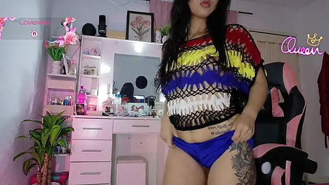 Snapshot of Sweet_baby_hellen chatting on June 24, 4:11 am Sweet baby hellen online show from June 24, 4:11 am