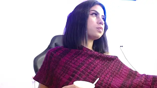 Martina1369 online show from May 10, 12:16 am