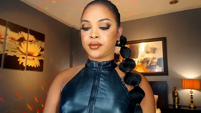 MarryQueen22 online show from May 23, 1:00 am