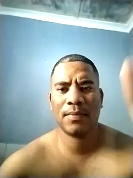 Snapshot of Purplejuice777 chatting on February 8, 3:26 pm Purplejuice777 online show from February 8, 3:26 pm