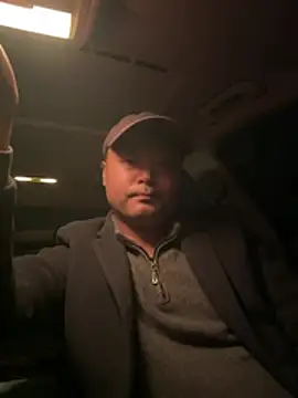 S00 online show from March 5, 11:17 am