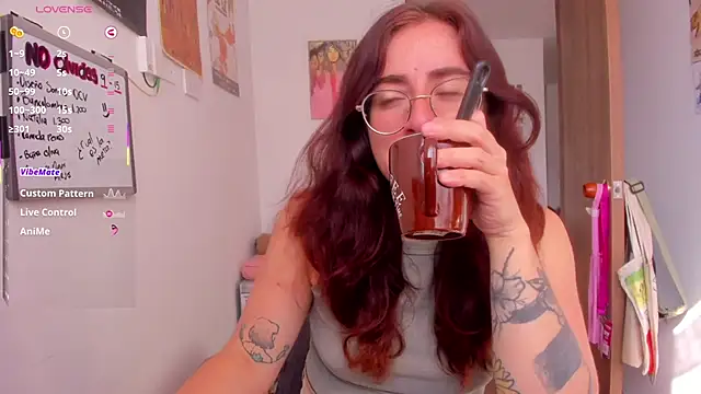 linda giggle online show from February 11, 1:49 pm