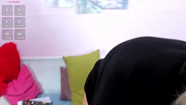 Amber Foks online show from September 17, 8:38 am