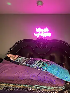 ThickAssRena online show from July 13, 7:11 am