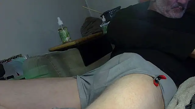 Snapshot of mike30nbg chatting on June 13, 9:24 pm mike30nbg online show from June 13, 9:24 pm
