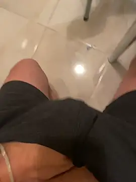 Snapshot of amyalaruz34ist chatting on April 12, 5:51 pm amyalaruz34ist online show from April 12, 5:51 pm