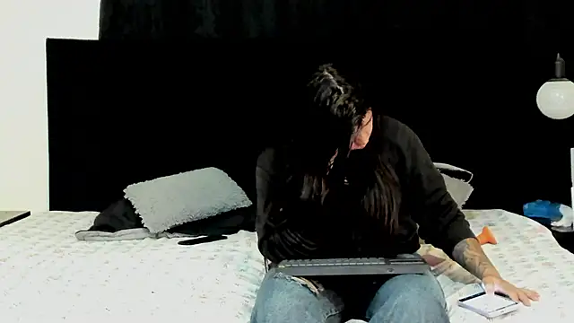 lissandthor13 online show from December 16, 10:53 am