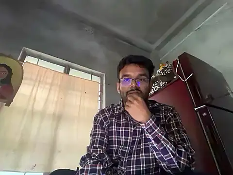 Snapshot of HorriblePastry chatting on December 18, 9:37 am HorriblePastry online show from December 18, 9:37 am