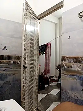 Snapshot of HorriblePastry chatting on February 28, 1:01 pm HorriblePastry online show from February 28, 1:01 pm