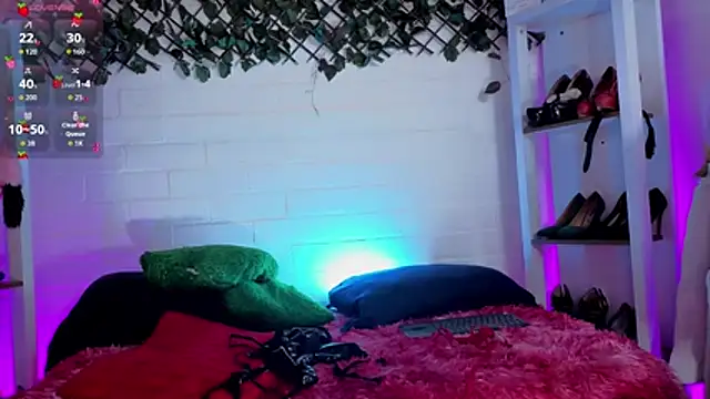 louise nails online show from May 28, 8:17 pm