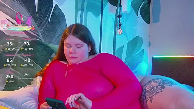 RubyValen online show from April 4, 1:15 am