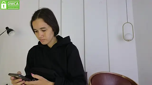Snapshot of sexychanell_18 chatting on May 9, 1:27 pm sexychanell 18 online show from May 9, 1:27 pm