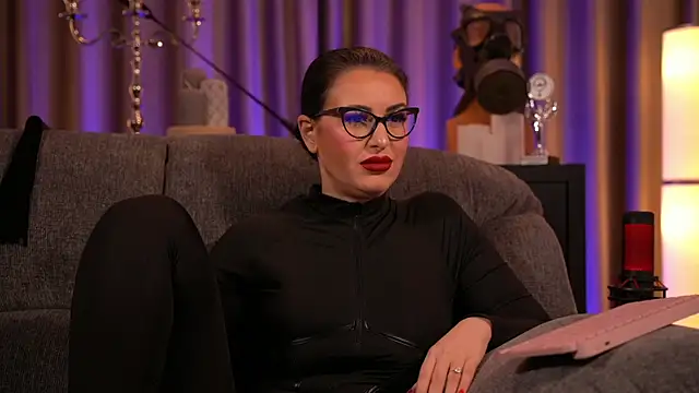 kelly kent online show from January 31, 1:33 am