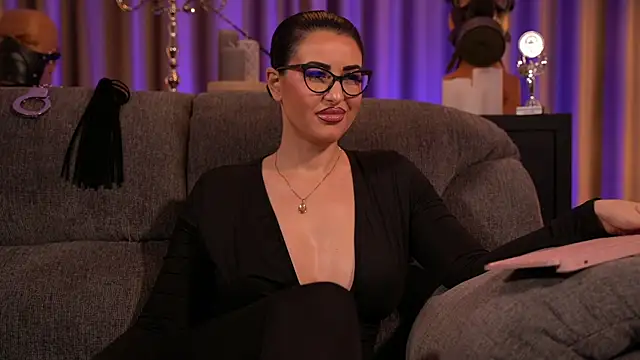 kelly kent online show from March 4, 12:18 am