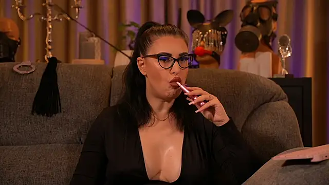 kelly kent online show from September 12, 11:15 pm