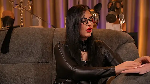 kelly kent online show from December 14, 10:36 pm