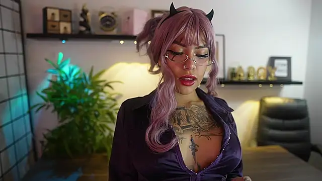 Scarlett collins02 online show from April 18, 1:20 am