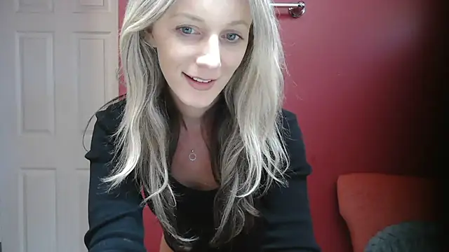 Heyitsmee33 online show from January 7, 8:52 pm