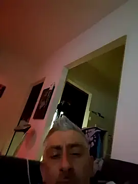 cuci45 online show from March 14, 9:42 pm