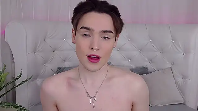 RobbyCharming online show from April 5, 4:20 am