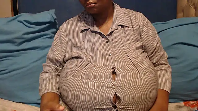 CUTEFIRMMELONSS online show from February 10, 3:54 am