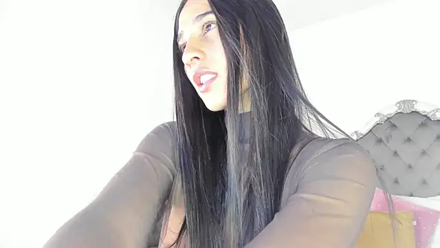 Snapshot of Valentina_Ross_ chatting on July 1, 12:07 pm Valentina Ross online show from July 1, 12:07 pm