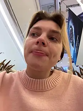 ValenciaShock online show from December 18, 6:52 am