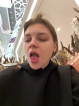 ValenciaShock online show from April 8, 7:30 am