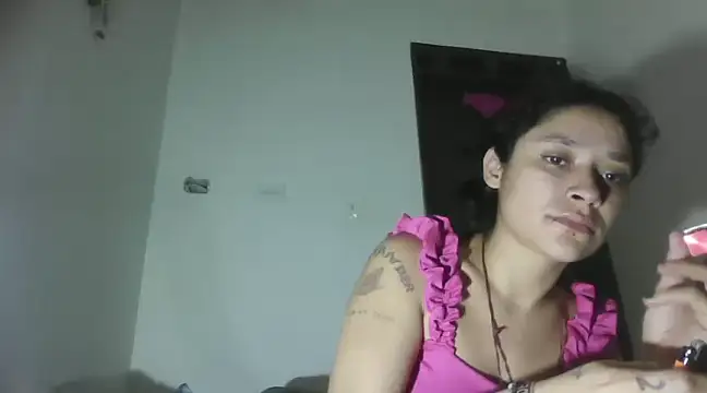 Snapshot of TamaraNauthy chatting on January 4, 6:40 pm TamaraNauthy online show from January 4, 6:40 pm