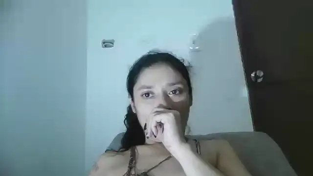 Snapshot of TamaraNauthy chatting on March 1, 4:00 pm TamaraNauthy online show from March 1, 4:00 pm