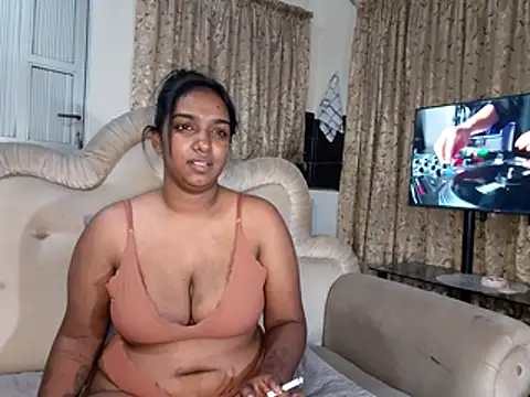 Snapshot of Xindias_fantasyX chatting on June 24, 6:51 pm Xindias fantasyX online show from June 24, 6:51 pm