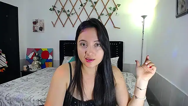 naughty girl 4u online show from April 7, 7:58 pm