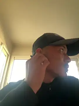 juniiorre online show from March 31, 5:24 pm