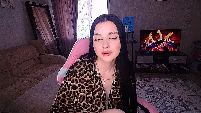   Malika   online show from May 9, 7:35 am