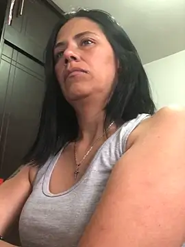 Snapshot of sharoon_cheerry chatting on October 23, 11:53 am sharoon cheerry online show from October 23, 11:53 am