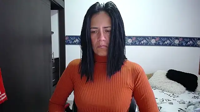 Snapshot of sharoon_cheerry chatting on October 25, 11:51 am sharoon cheerry online show from October 25, 11:51 am