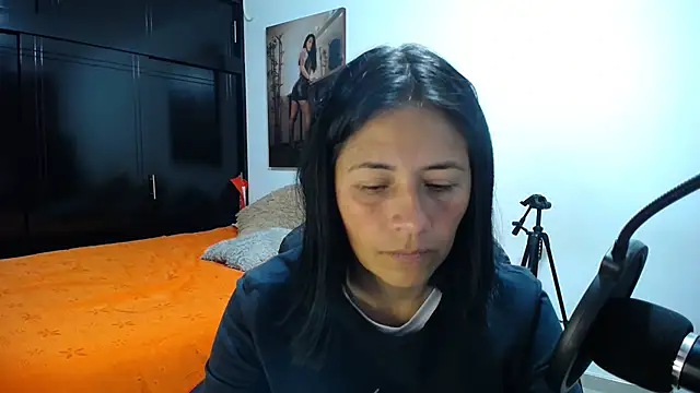 Snapshot of sharoon_cheerry chatting on February 11, 1:38 pm sharoon cheerry online show from February 11, 1:38 pm