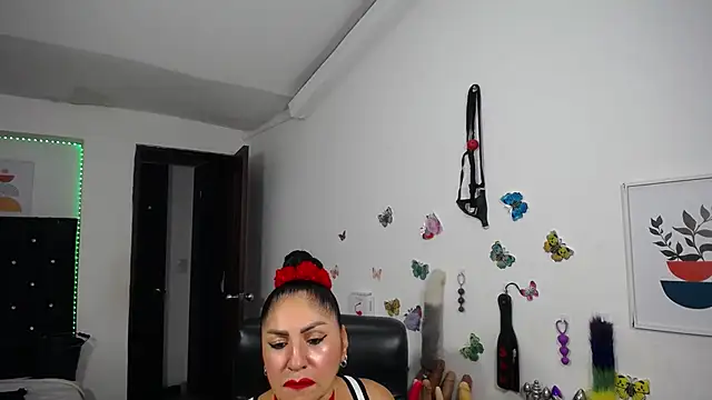 mature bigboobs10 online show from April 1, 4:02 am