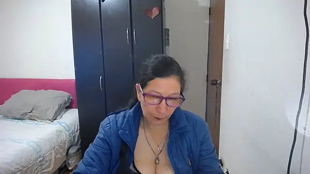 Snapshot of latin49 chatting on May 29, 3:15 am latin49 online show from May 29, 3:15 am