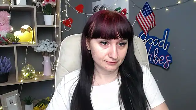 NinaFlawlees online show from July 9, 6:28 am