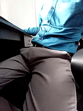 robinsan1010 online show from March 20, 12:11 pm