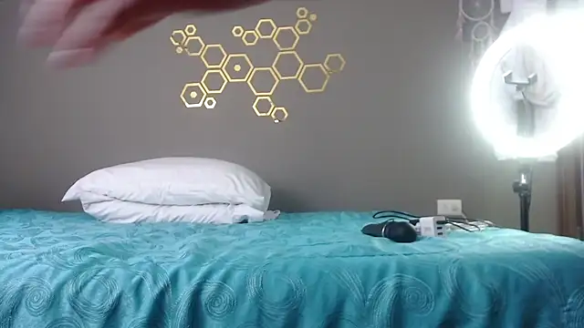 Snapshot of adriscute chatting on January 12, 6:39 am adriscute online show from January 12, 6:39 am