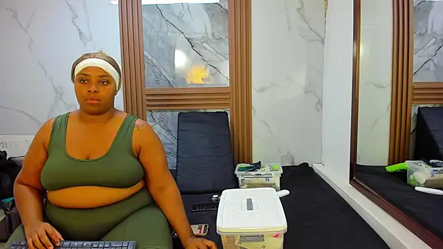 HannyMansonh online show from March 1, 3:10 am