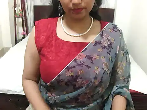 cutebengaligirl online show from June 21, 8:44 pm