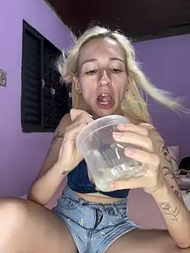 bunnydark00 online show from March 4, 4:06 am