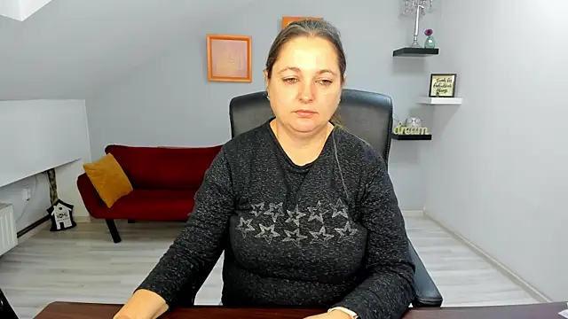 LollaGirl online show from December 15, 4:28 am