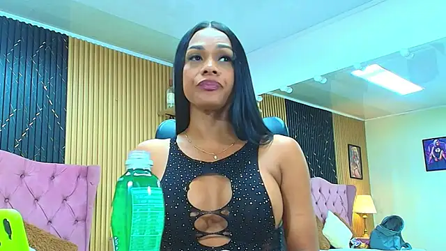 BARBIE BROWNN online show from June 21, 2:52 pm