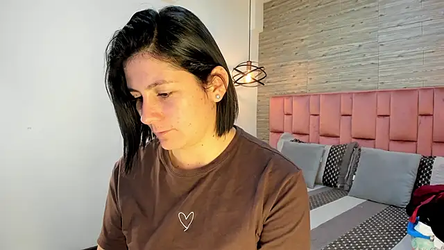 SarahDeyvis online show from February 25, 1:50 pm