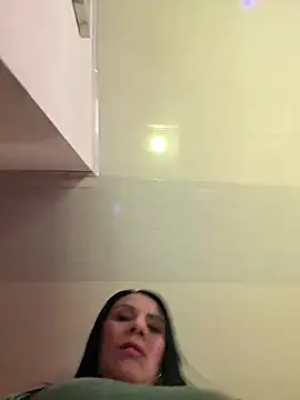 Snapshot of saaalome_1 chatting on June 9, 10:10 pm saaalome 1 online show from June 9, 10:10 pm