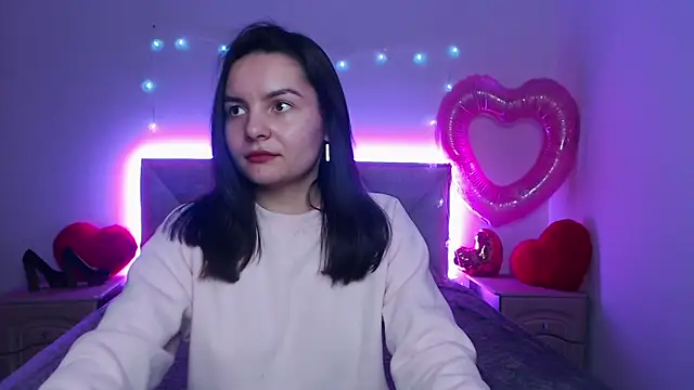 JasmineAsha online show from February 10, 7:40 pm